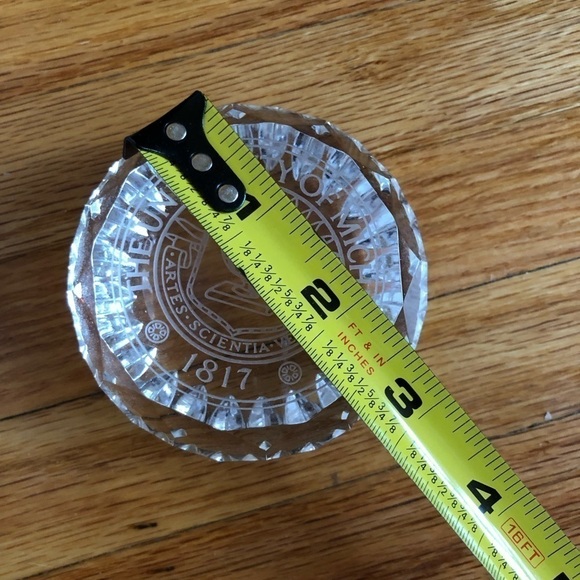 University of Michigan Crystal paper weight - Picture 2 of 2